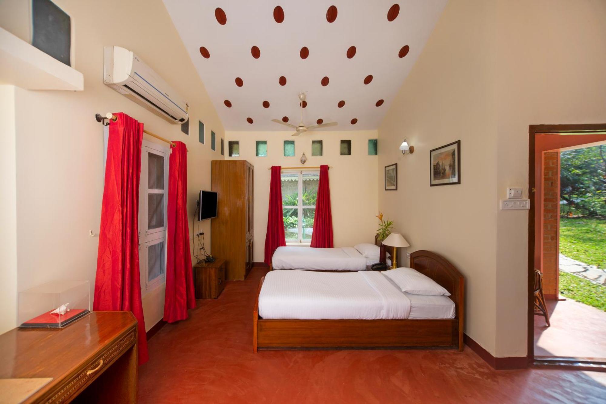 Kairali - The Ayurvedic Healing Village パルガート エクステリア 写真