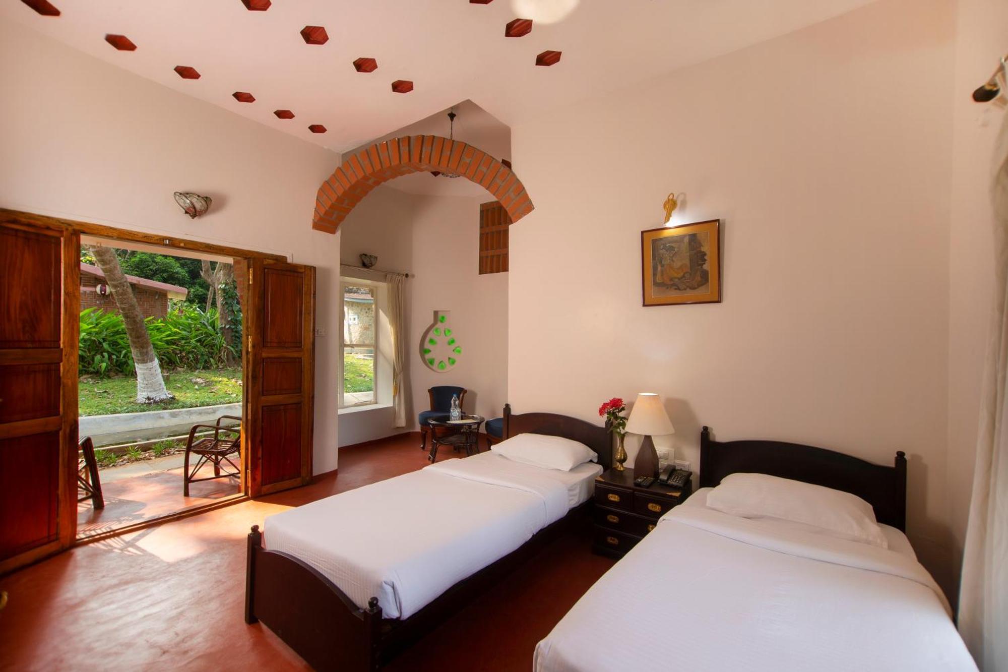 Kairali - The Ayurvedic Healing Village パルガート エクステリア 写真