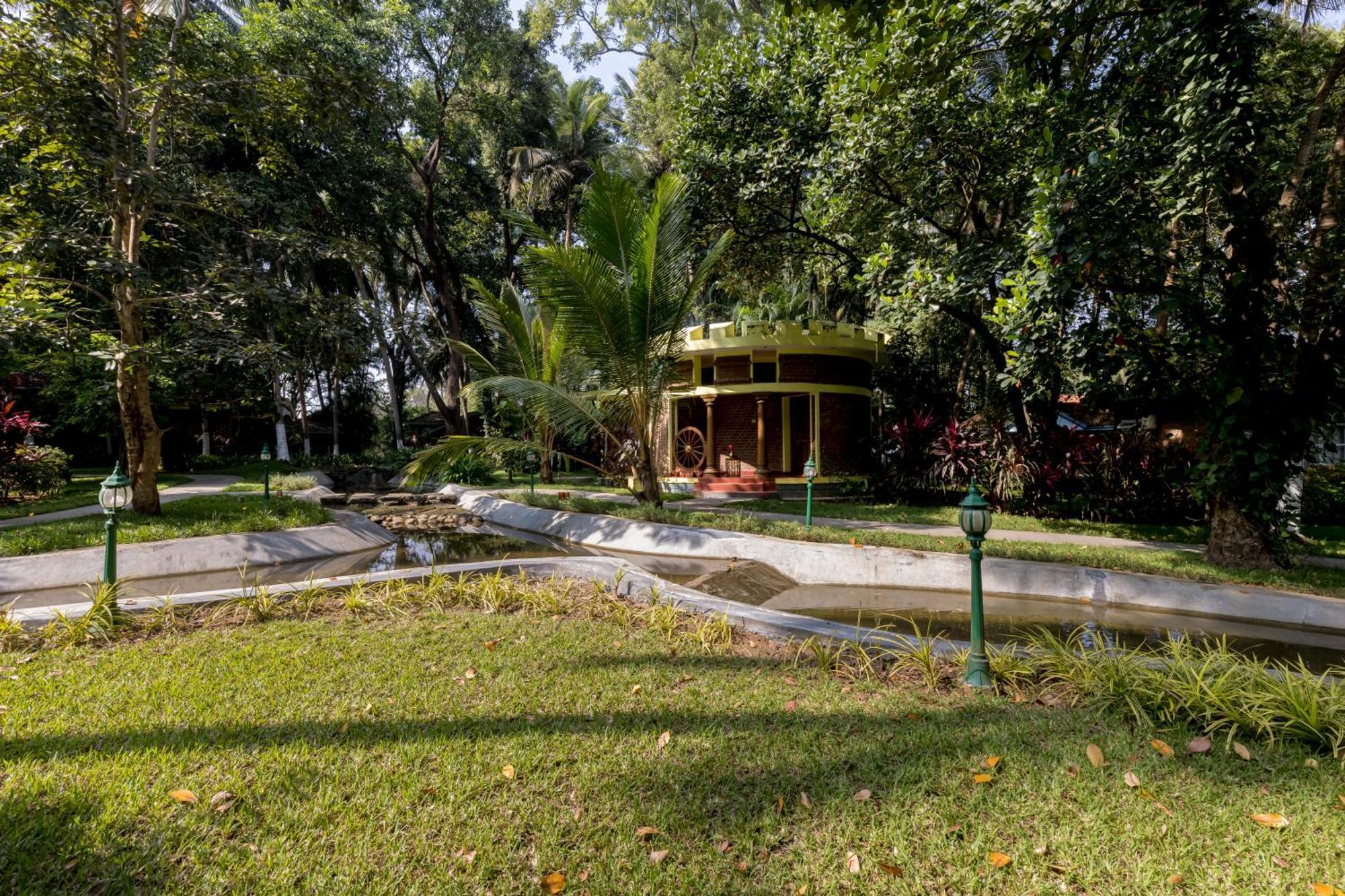 Kairali - The Ayurvedic Healing Village パルガート エクステリア 写真